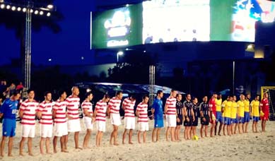 Seleção Brasileira vence Estados Unidos em desafio de beach soccer na Flórida